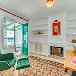 Puerto Banus Dreamed Monelos