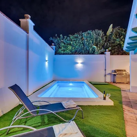 Puerto Banus Dreamed Monelos 马尔韦利亚