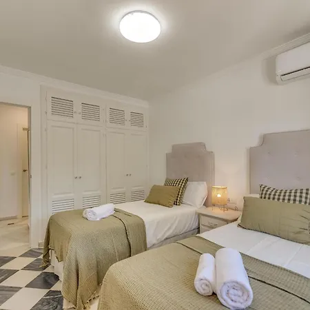 Puerto Banus Dreamed Monelos 度假居