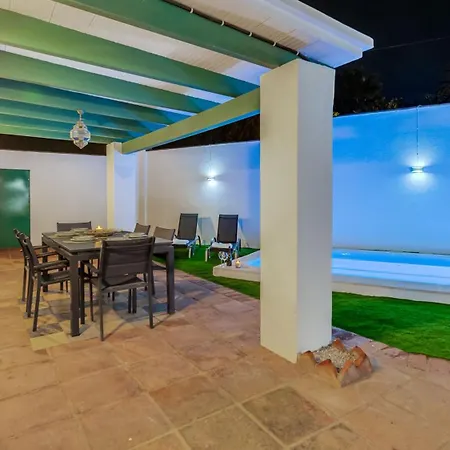 Puerto Banus Dreamed Monelos *