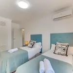 Puerto Banus Dreamed Monelos