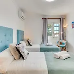 Puerto Banus Dreamed Monelos Nyaraló