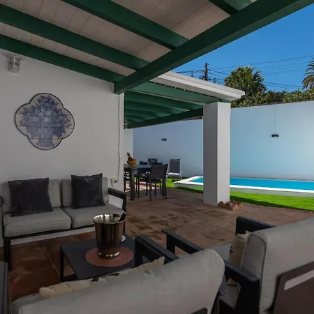 Puerto Banus Dreamed Monelos *