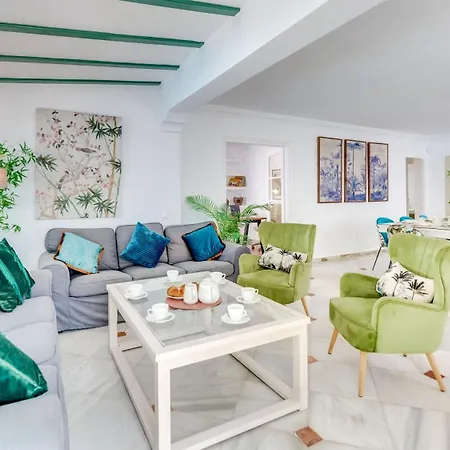 Puerto Banus Dreamed Monelos בית נופש *