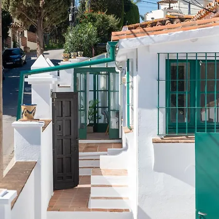 Puerto Banus Dreamed Monelos *